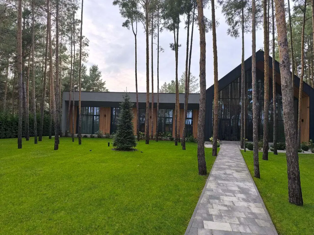 Completed Riviera Passive House residence set among preserved pine trees